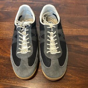 Karhu Sneakers from Anthro. Size 40.5